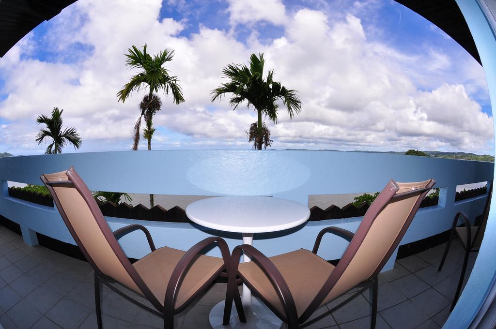Blue Ocean View Hotel コロール エクステリア 写真