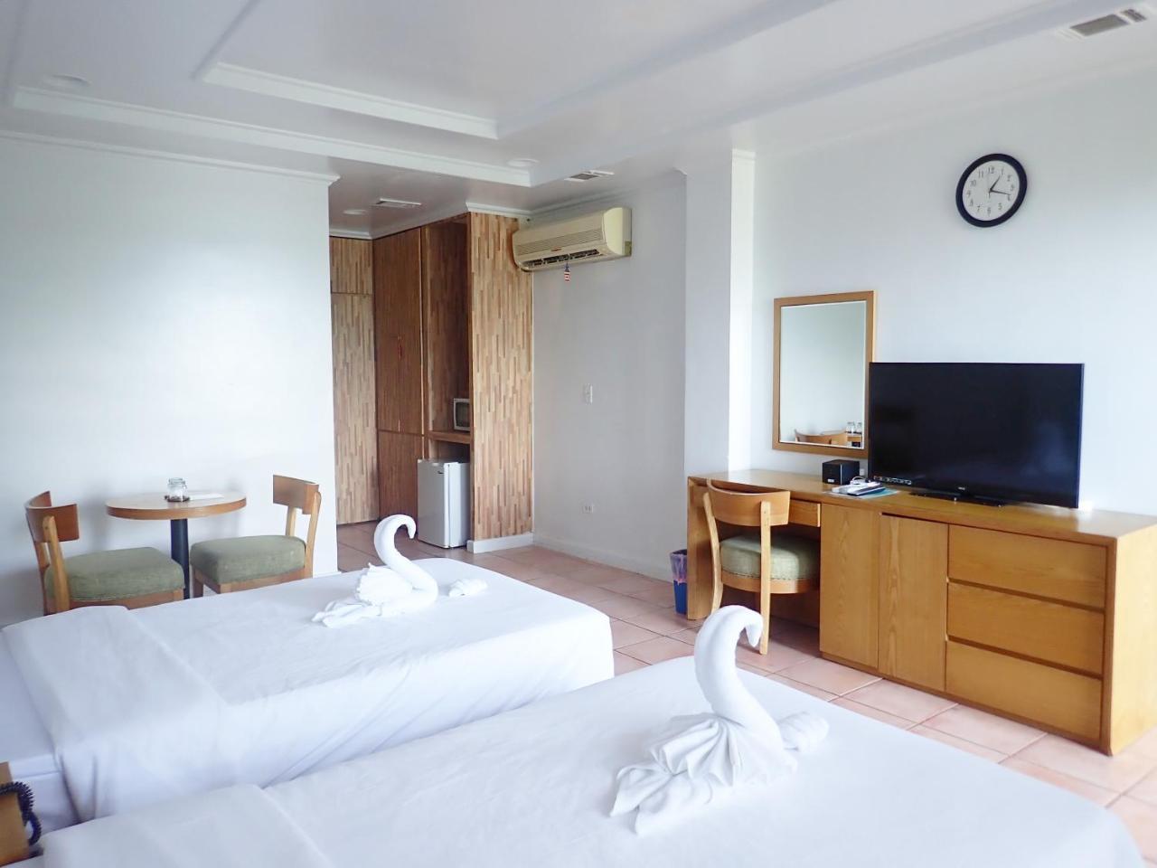 Blue Ocean View Hotel コロール エクステリア 写真